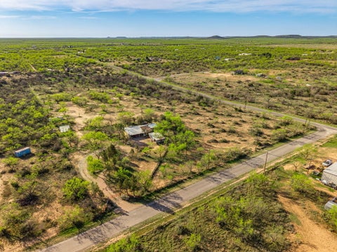 Mobile Home For Sale - 10198 Deer Valley Court<br/> Carlsbad, TX 76934