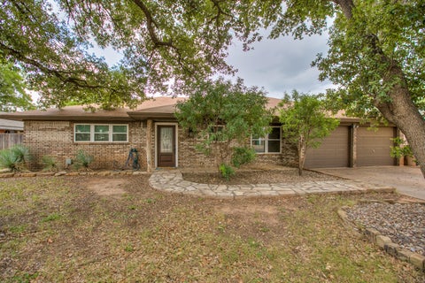 Homes For Sale - 3313 Chatterton Drive<br/> San Angelo, TX 76904