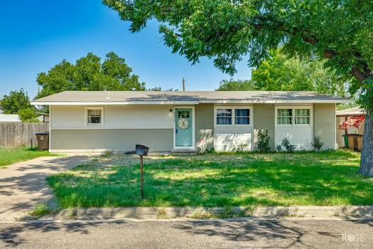 Photo 1 of 32 — 2816 Jomar Street, San Angelo, TX 76901