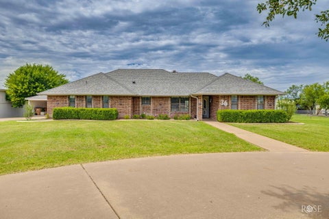 Homes For Sale - 36 Loch Lomond Road<br/> San Angelo, TX 76901