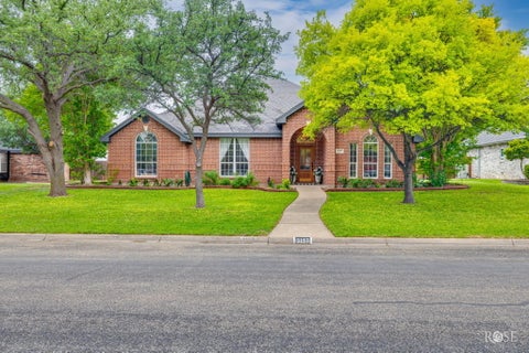 Homes For Sale - 3137 Grandview Drive<br/> San Angelo, TX 76904