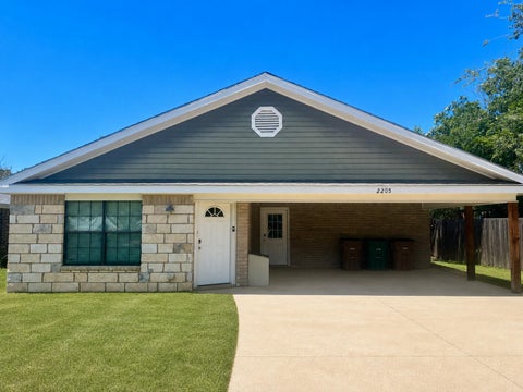 Homes For Rent - 2205 Johnson Street<br/> San Angelo, TX 76904