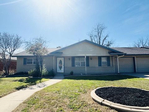 Homes For Rent - 3219 Tanglewood Drive<br/> Tom Green County, San Angelo, TX 76904