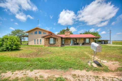 Homes For Sale - 2602 Fm2111<br/> Ballinger, TX 76821