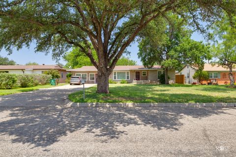 Homes For Rent - 2408 W Avenue L<br/> Tom Green County, San Angelo, TX 76901