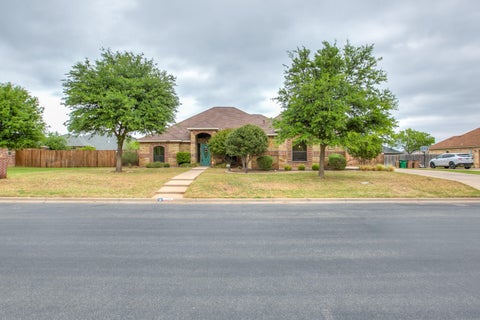 Homes For Sale - 1806 Pine Valley Street<br/> San Angelo, TX 76904