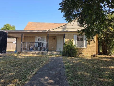 Homes For Sale - 12 E 37th Street<br/> San Angelo, TX 76903