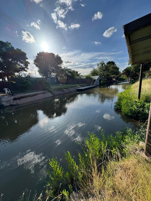 Mobile Home For Sale - 6409 Lincoln Park Road<br/> San Angelo, TX 76904