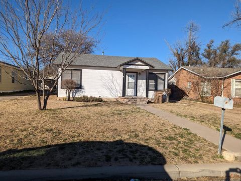 Homes For Sale - 1409 S Van Buren Street<br/> San Angelo, TX 76901