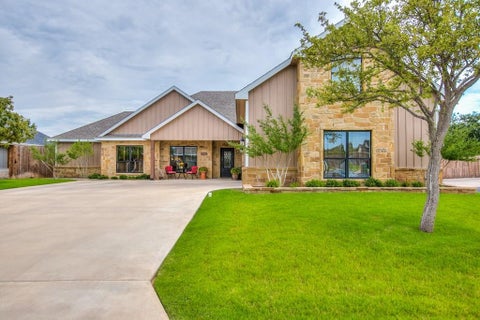 Homes For Sale - 2033 Silver Creek Court<br/> San Angelo, TX 76904