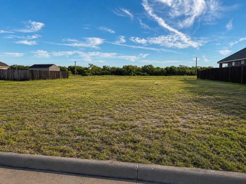 Vacant Land For Sale - 4730 Wolf Creek Drive<br/> San Angelo, TX 76904