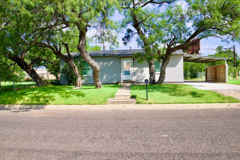 Homes For Sale - 108 W 5th Street<br/> San Angelo, TX 76903