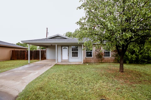 Homes For Sale - 3209 Grove Circle<br/> San Angelo, TX 76903