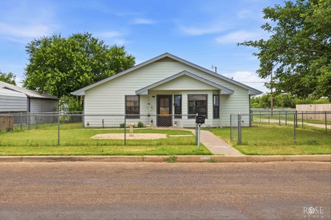 Homes For Sale - 57 W 34th Street<br/> San Angelo, TX 76903