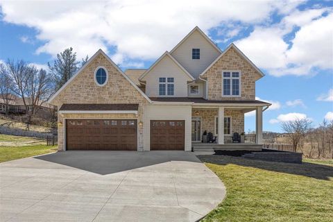 Photo of 416 Auburn Ridge Rd, Coralville, IA 52241 (MLS # 202600924)