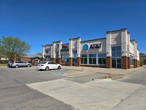 Photo of 1815 2nd St 2 #2, Coralville, IA 52241 (MLS # 202402526)