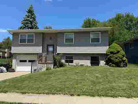 Photo of 1702 Gleason Ave, IowaCity, IA 52240 (MLS # 202603537)