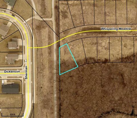 Photo of 2035 Whispering Meadow Dr, Iowa City, IA 52240 (MLS # 202505774)