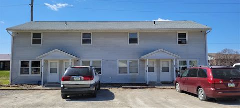 Photo of 695 W Pine St, Marengo, IA 52301 (MLS # 202602284)