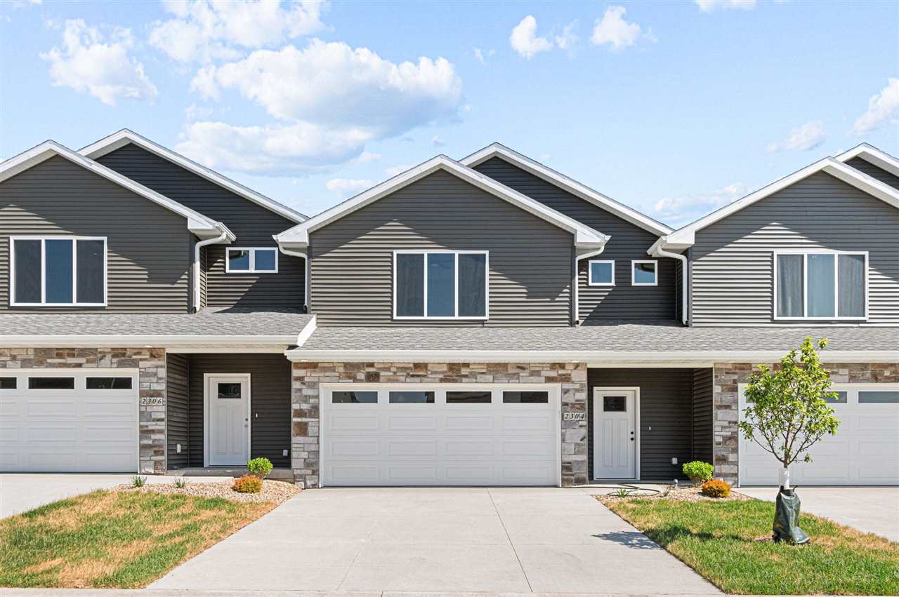 Photo 1 of 29 — 2306 Water Tower Place, NorthLiberty, IA 52317