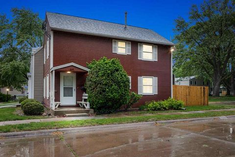 Photo of 3051 Wayne Ave 64 #64, Iowa City, IA 52240 (MLS # 202503380)