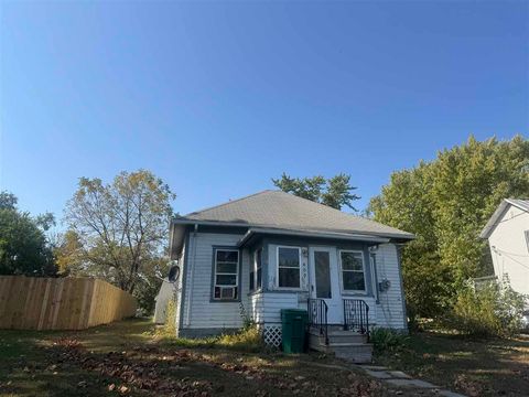 Photo of 409 S Harrison St, Brighton, IA 52540 (MLS # 202506509)
