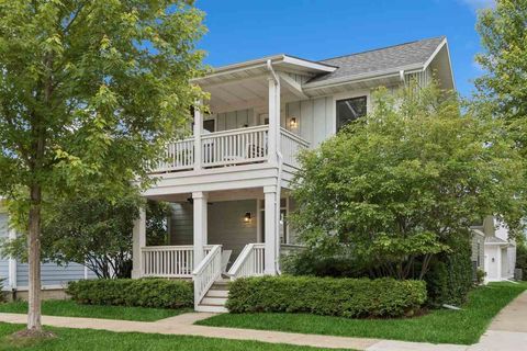 Photo of 993 Ball St, Iowa City, IA 52245 (MLS # 202503537)