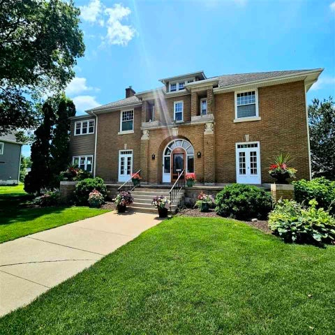 Photo of 215 E Market St, Lisbon, IA 52253 (MLS # 202603404)