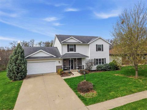 Photo of 860 Forest Edge Dr, Coralville, IA 52241 (MLS # 202602566)