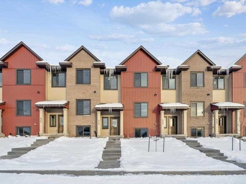 Photo of 946 Dubs Dr, IowaCity, IA 52246 (MLS # 202600179)