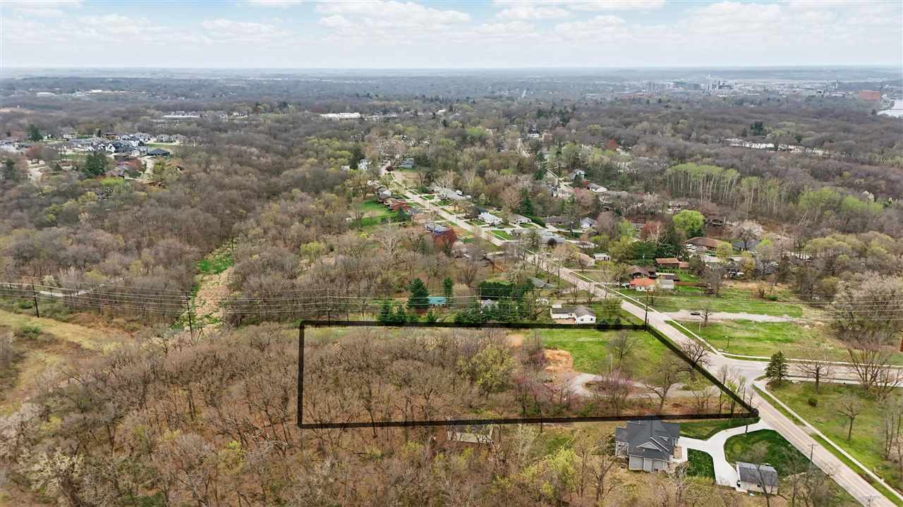 Photo 1 of 3 — 1806 Prairie Du Chien Rd, IowaCity, IA 52245