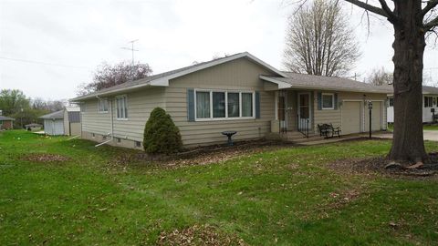 Photo of 107 E Pioneer Rd, LoneTree, IA 52755 (MLS # 202602480)