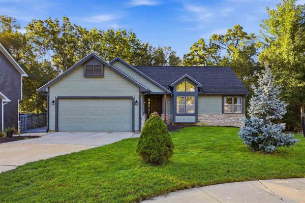 3533 WINTERWOOD CT NE, CEDAR RAPIDS, IA 52402 - Image 0b0cdcc761bf702dec6f1a3f9a48949a/531497259