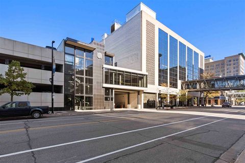 Photo of 118 2nd Ave SE 4th Floor #4th Floor, Cedar Rapids, IA 52401 (MLS # 202505530)