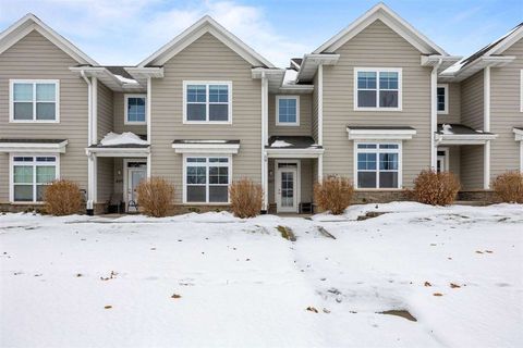 Photo of 4697 Herbert Hoover Hwy SE, IowaCity, IA 52240 (MLS # 202507291)