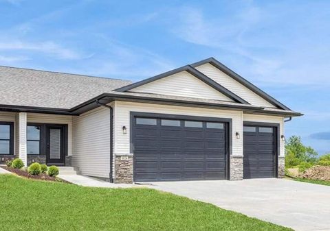 Photo of 1028 Highland Trail, Solon, IA 52333 (MLS # 202601279)