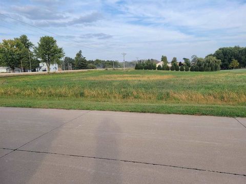 Photo of 896 Daulton Dr, IA 52772 (MLS # 202506119)