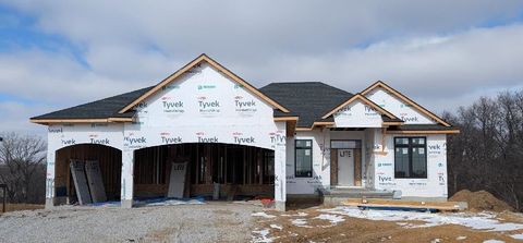 Photo of 3067 Ridgeview Cir, Coralville, IA 52241 (MLS # 202601285)