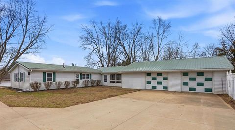 Photo of 18416 Highway 70, Conesville, IA 52739 (MLS # 202602142)
