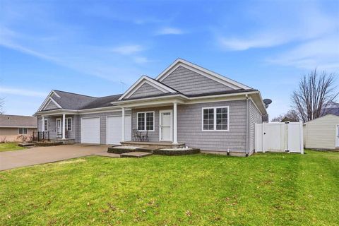 Photo of 200 F Place Unit B, Kalona, IA 52247 (MLS # 202600214)