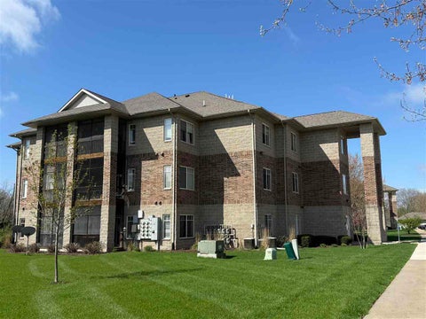 Photo of 4385 Berkeley Ln, IowaCity, IA 52245 (MLS # 202605125)