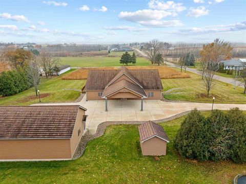 Photo of 101 E 13th St, IA 50674 (MLS # 202507281)