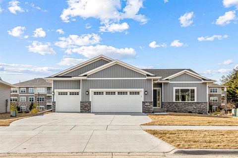 Photo of 270 Pine Grove Ln, IowaCity, IA 52446 (MLS # 202601061)