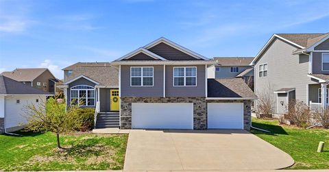 Photo of 249 Arlington Dr, IowaCity, IA 52245 (MLS # 202602318)