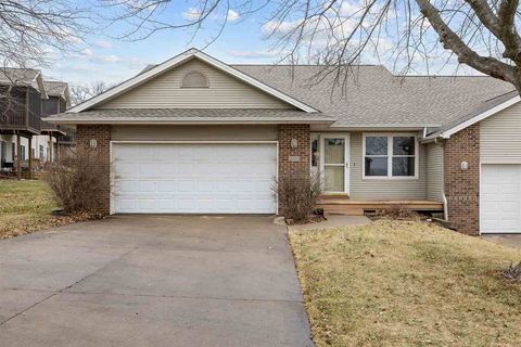 Photo of 280 E Dovetail, Coralville, IA 52241 (MLS # 202600175)