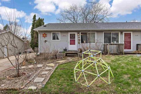 Photo of 2141 Taylor Dr, Iowa City, IA 52240 (MLS # 202502265)