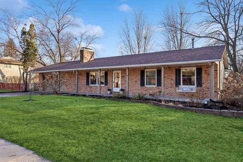 Photo of 1835 Hafor Dr, IowaCity, IA 52246 (MLS # 202601435)