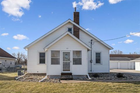 Photo of 43 Vinton St, Palo, IA 52324 (MLS # 202601775)