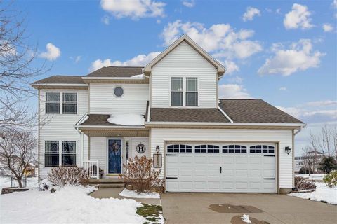 Photo of 3490 Whitehall Ave, Marion, IA 52302 (MLS # 202507243)