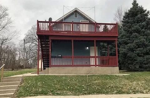 Photo of 837 Maggard St, Iowa City, IA 52240 (MLS # 202505274)